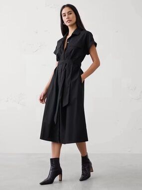 Banana Republic Short Sleeve Cotton Poplin Midi Shirt Dress.